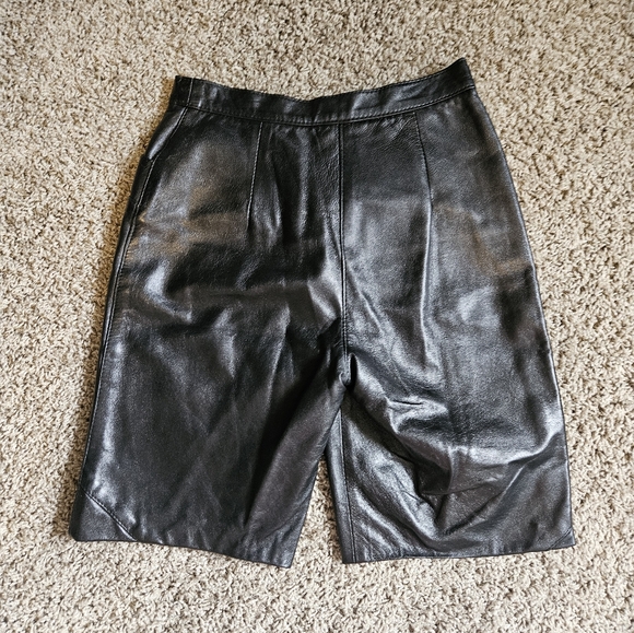 Vintage Leather Knee Length Shorts - Picture 3 of 3